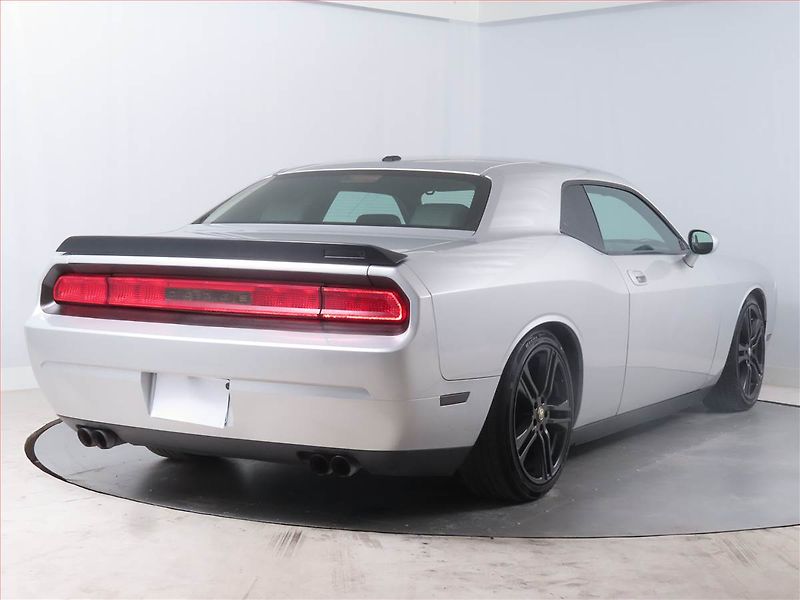 Dodge Challenger (2009) 3.5 V6, Automat, Kůže - fotka 5 z 15