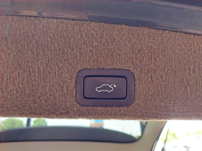 Volvo XC60 (2010) D5, 4X4, Automat, Xenony - fotka 18 z 18
