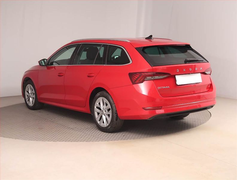 Škoda Octavia (2022) Style 2.0 TDI, Automat, Kůže - fotka 4 z 23