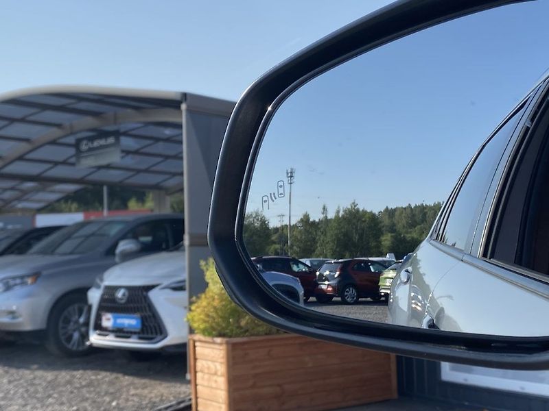 Toyota Corolla Cross 1.8HEV, ČR, StyleTech, DPH - fotka 16 z 17