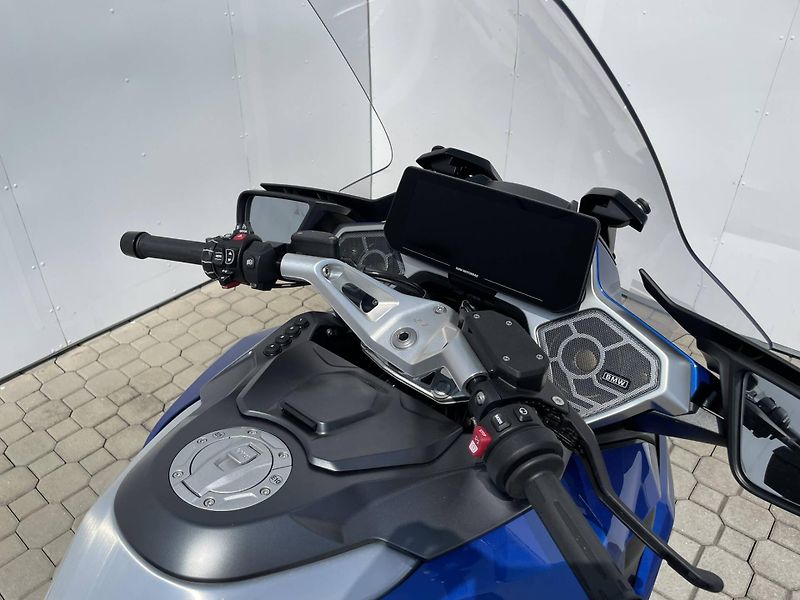 BMW (2026) R 1300 RT - fotka 10 z 17