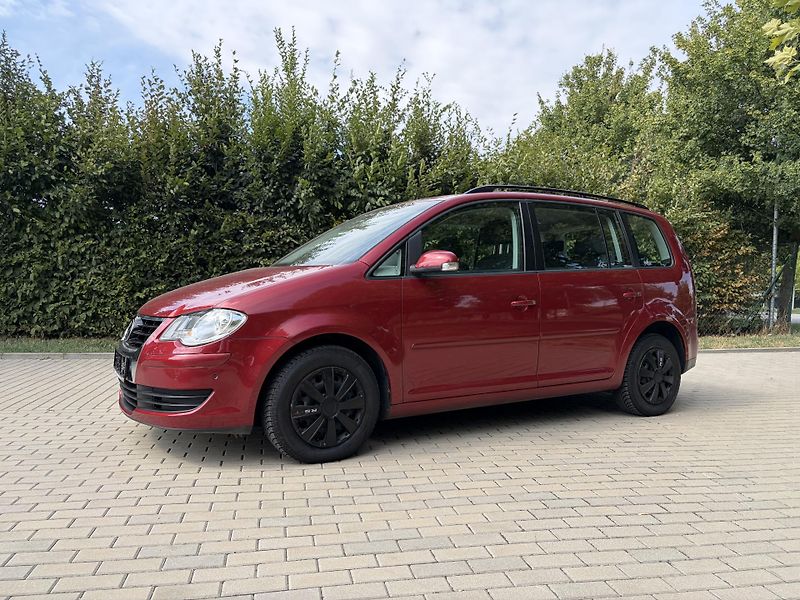 Volkswagen Touran 1.6 75KW 7 míst Trendline  - fotka 4 z 33