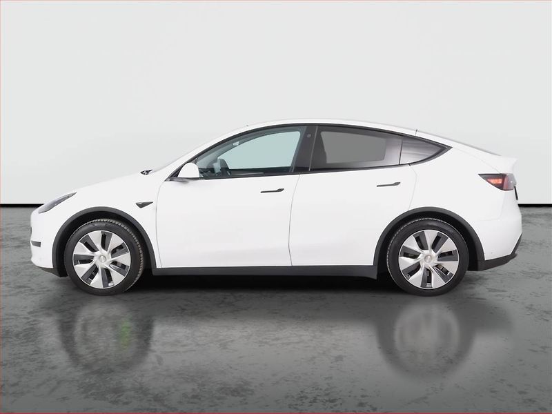 Tesla Model Y (2023) RWD LFP 60kWh, SoH 97% - fotka 3 z 22