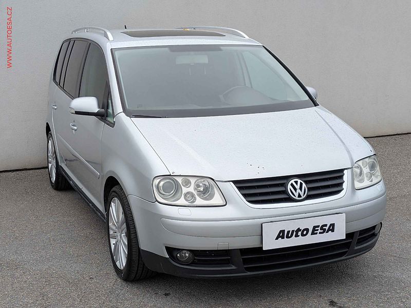 Volkswagen Touran (2006) 2.0TDi, DSG - fotografie inzerátu