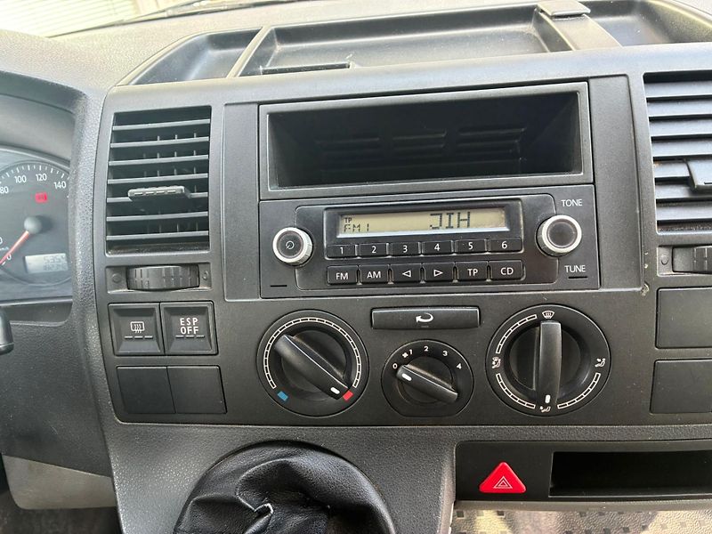 Volkswagen Transporter (2006) 2.5TDi, 96KW, 4X4, 5 MÍST - fotka 9 z 15