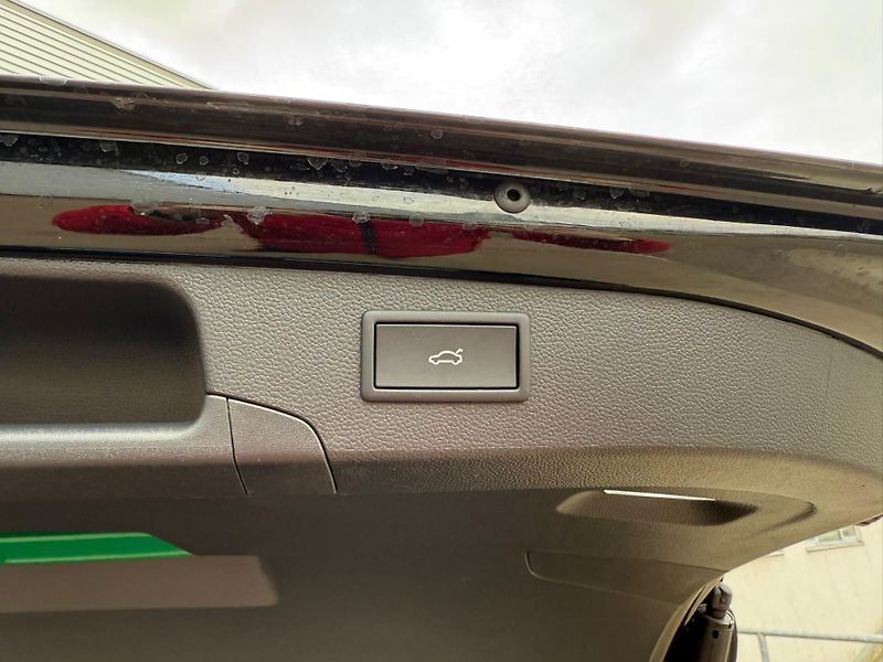 Škoda Superb Sportline 2,0 TDI 142 kW DSG 4 - fotka 27 z 28