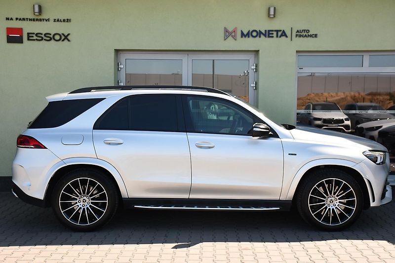 Mercedes-Benz GLE 350DE 4MATIC - fotka 12 z 42
