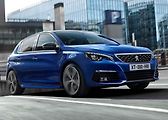 Peugeot 308. Cena od: 375 000 Kč