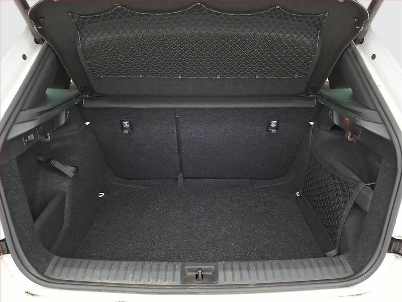Škoda Kamiq (2023) Monte Carlo 1.5 TSI - fotka 22 z 23