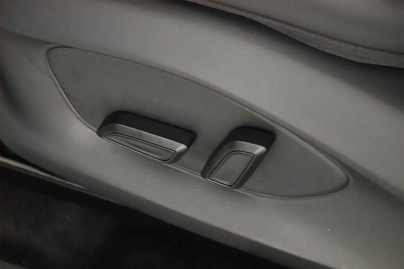 MG ZS (2025) 1.5 i, Elegance, FullLed - fotka 22 z 23