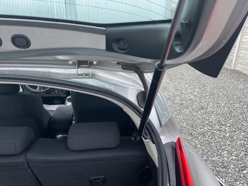 Nissan Juke 1.6i 115PS AUTOMAT 98000KM TOP - fotka 118 z 180