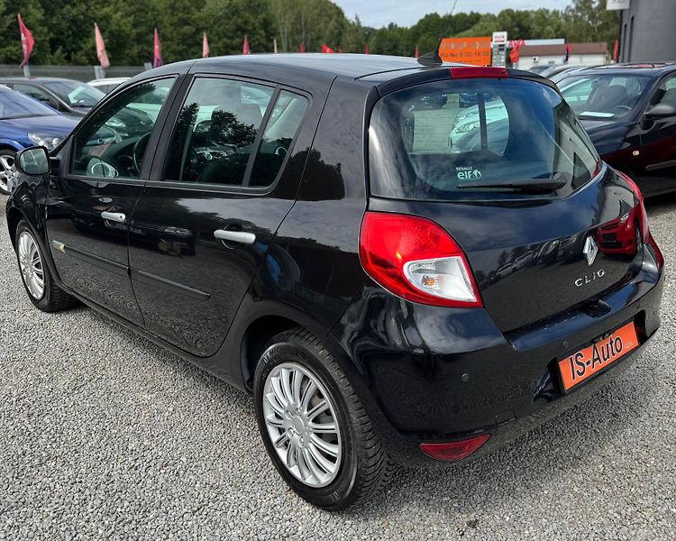 Renault Clio (2009) - fotka 4 z 14