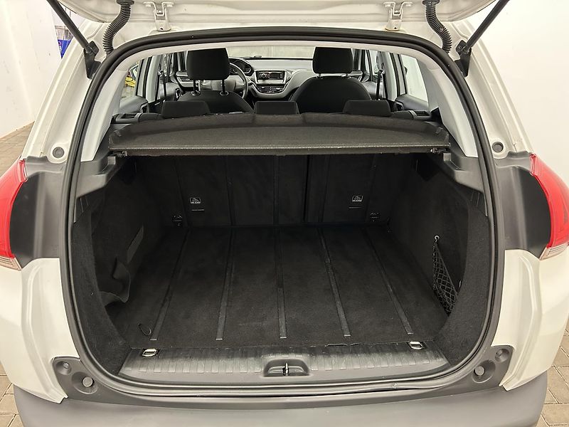 Peugeot 2008 1.2  Access - fotka 20 z 22