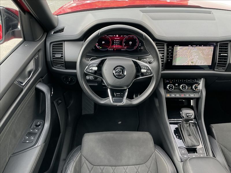 Škoda Kodiaq 2,0 TDI 4x4 DSG Sportline+ TZ - fotka 7 z 24