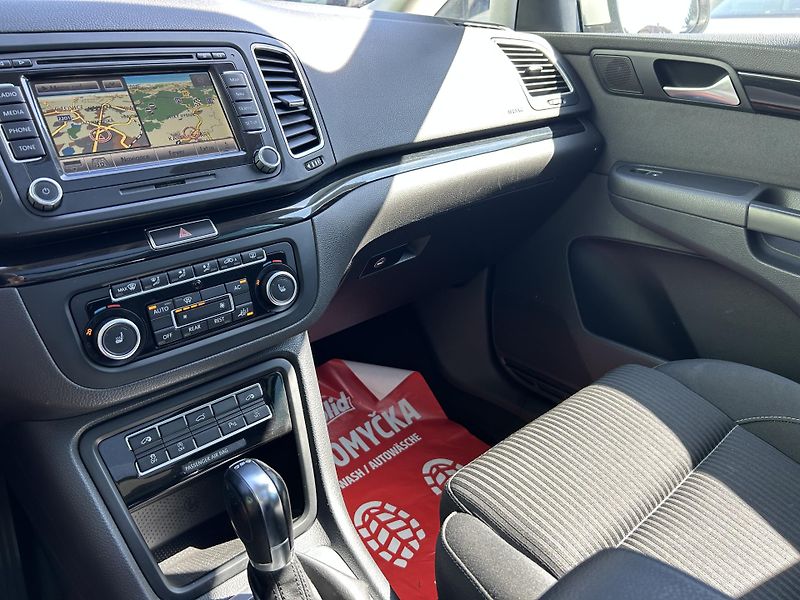 Seat Alhambra (2012) 2.0 TDi 125KW DSG - fotka 26 z 29