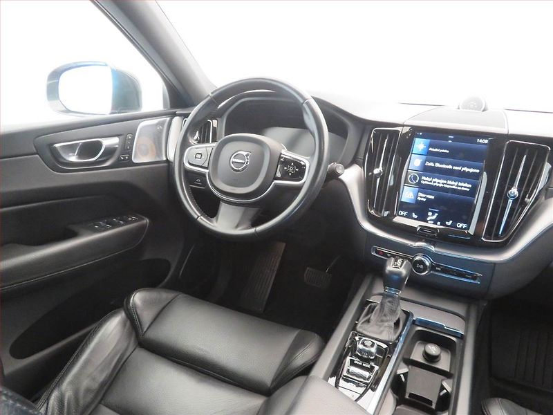 Volvo XC60 (2017) Inscription D4 - fotka 7 z 18