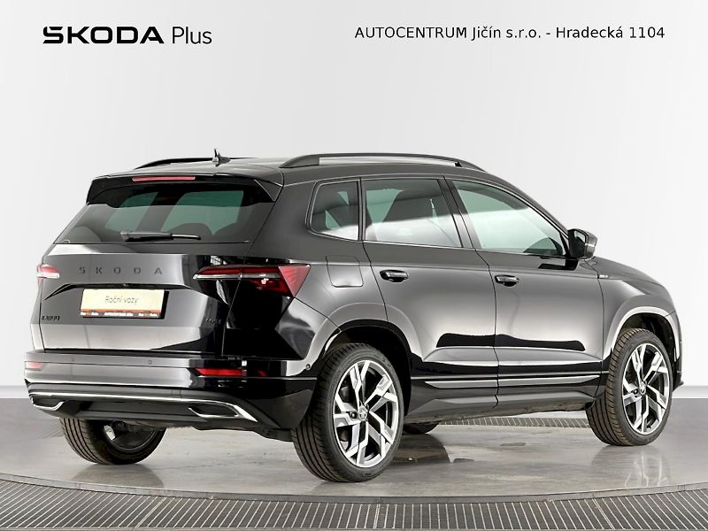 Škoda Karoq (2025) DSG 2.0TDI 110kW 4x4 SportLine - fotka 2 z 33