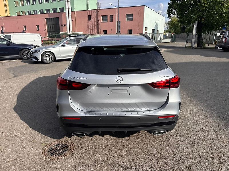 Mercedes-Benz GLA (2026) 200 d 4MATIC - fotka 6 z 21