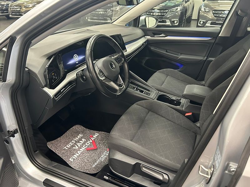 Volkswagen Golf (2023) 1.5 TGI Comfort AUT 2023 | Zár - fotka 16 z 58