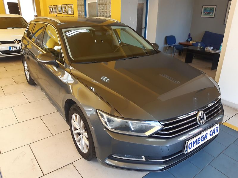 Volkswagen Passat 2.0 TDI COMBI NAVI TEMPOMAT - fotka 1 z 21