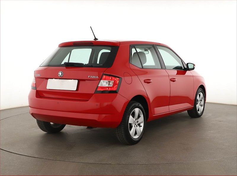 Škoda Fabia (2018) 1.0 TSI, Tempomat - fotka 5 z 12
