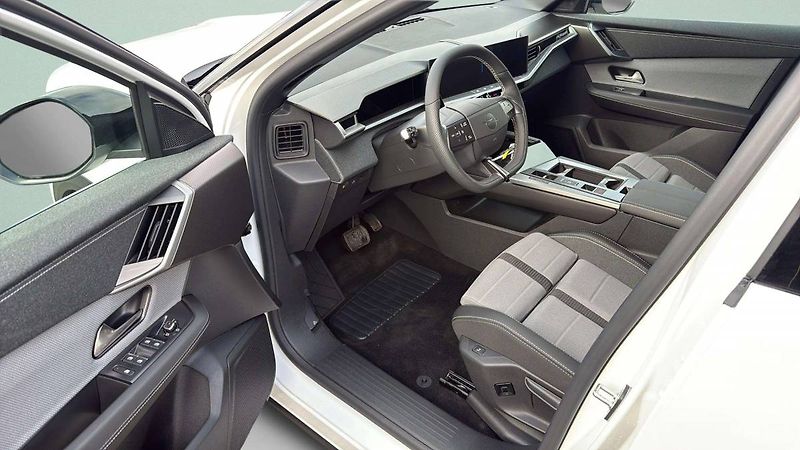 Opel Grandland (2026) GS Hybrid 1.2 TURBO (107kW/145 - fotka 14 z 24
