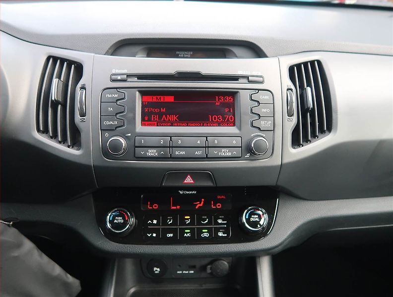 Kia Sportage (2013) 1.6 GDI, ČR,1.maj, Serv.kniha - fotka 12 z 14