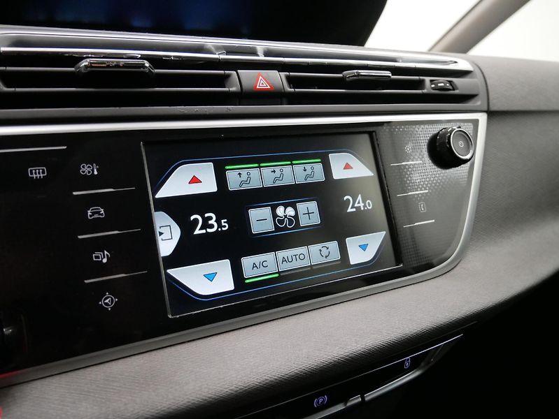 Citroën Grand C4 Picasso - fotka 19 z 24