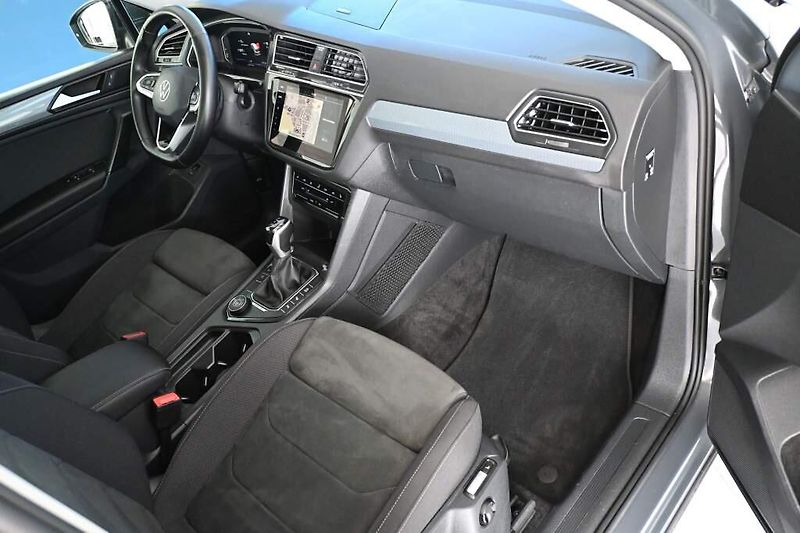 Volkswagen Tiguan (2023) 2.0 4MOTION LED DSG Life ACC T - fotka 10 z 37