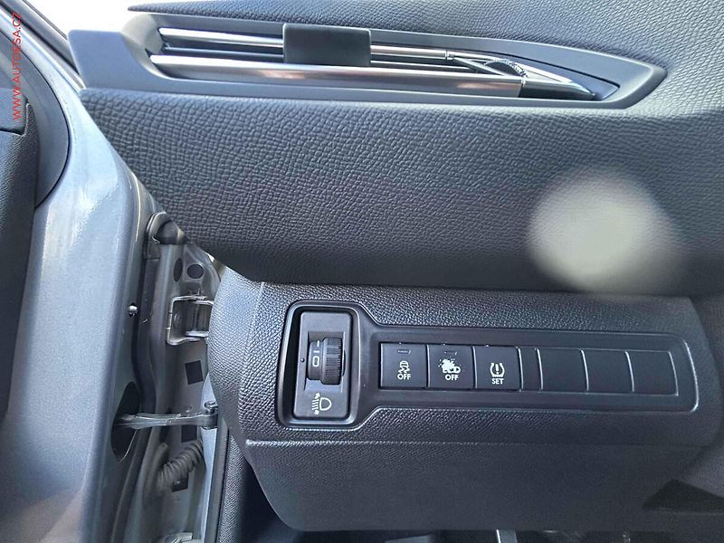 Peugeot 308 (2015) 1.2 PT, 1.maj,ČR, Access - fotka 13 z 15