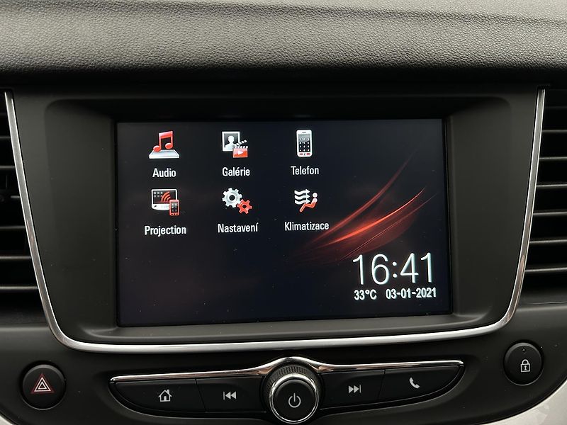Opel Grandland 1.2 TURBO Edition - fotka 19 z 33