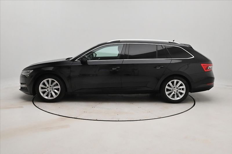 Škoda Superb 2,0 TDI 110 kW DSG STYLE Záruk - fotka 8 z 33