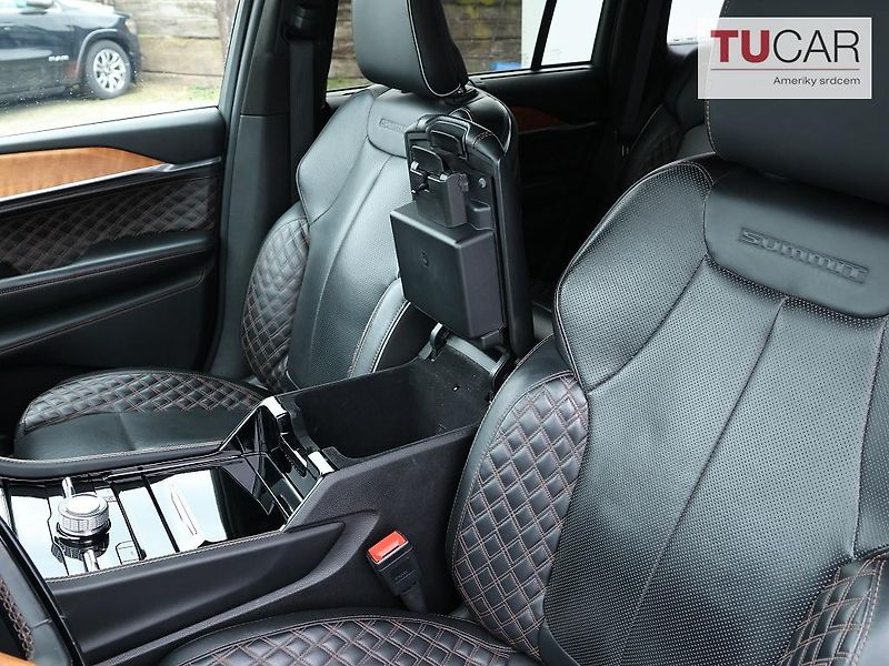 Jeep Grand Cherokee (2022) Summit Reserve 5.7 V8 HEMI  - fotka 28 z 41