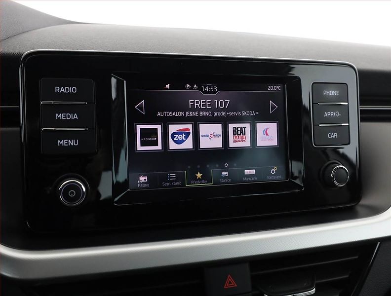 Škoda Scala (2020) 1.0 TSI, Tempomat - fotka 11 z 15