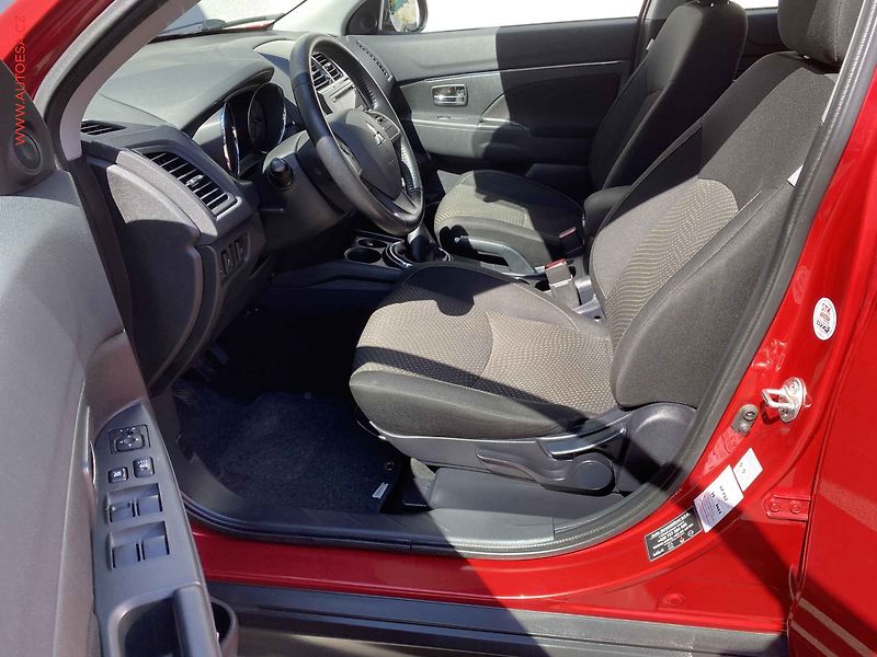 Mitsubishi ASX (2014) 1.8D 4x4, 1.maj,ČR, AC - fotka 9 z 18