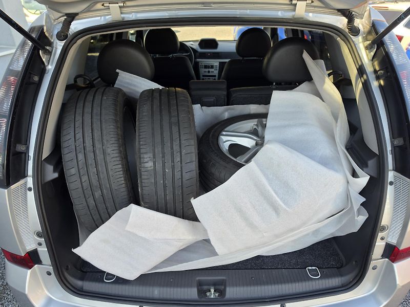 Opel Meriva 1.8 16V Automat Robot - fotka 5 z 25