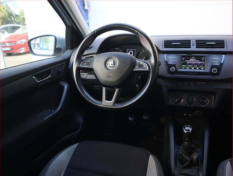 Škoda Fabia (2016) 1.2 TSI, Tempomat - fotka 7 z 16