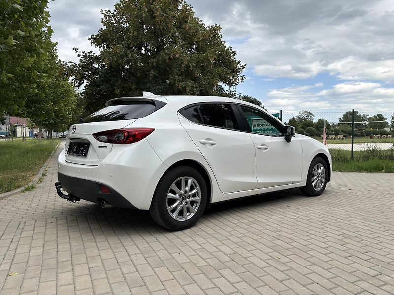 Mazda 3 2.0 Center-Line - fotka 11 z 28