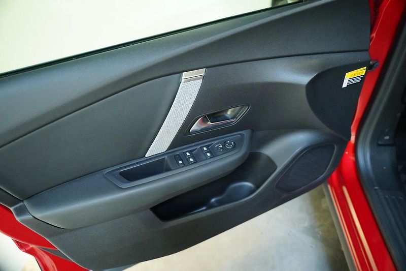 Citroën C4 - fotka 13 z 33