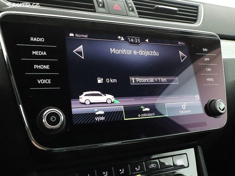 Škoda Superb (2020) - fotka 20 z 21