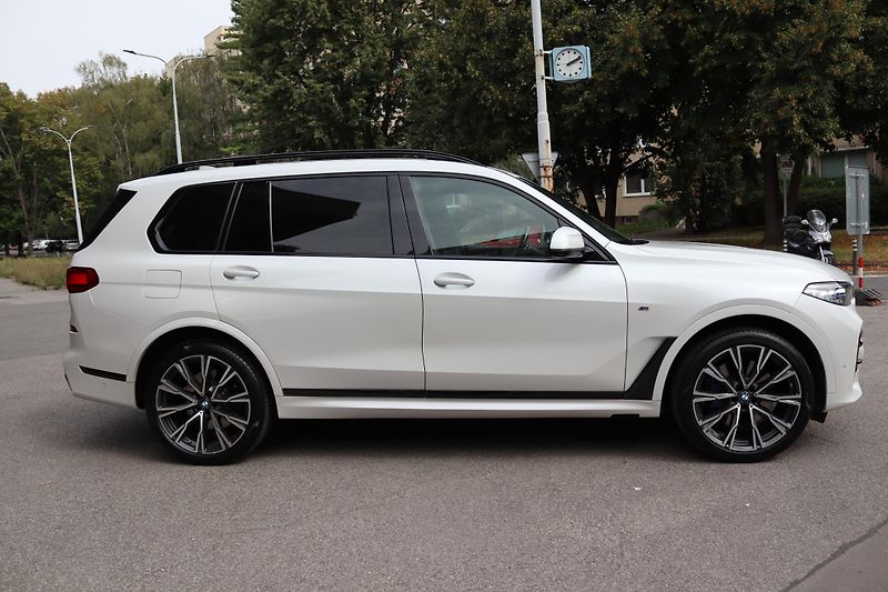 BMW X7 7místné SUV BMW X7 xDrive40i - fotka 12 z 67