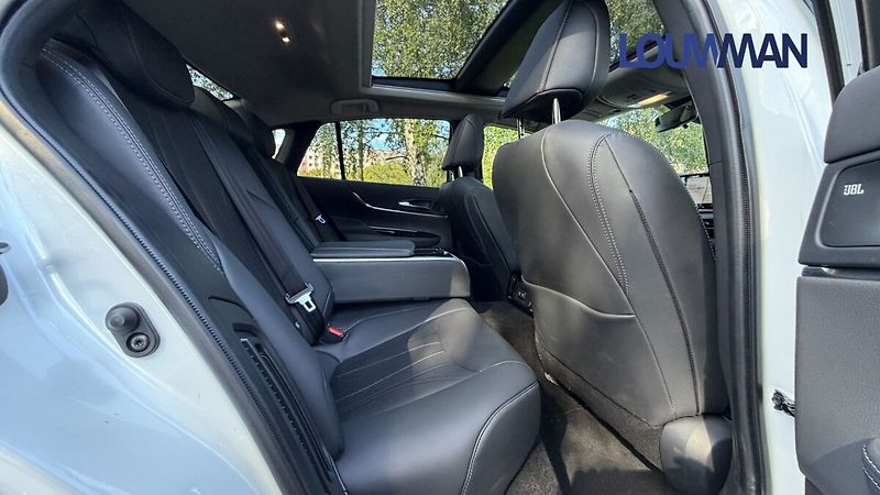 Toyota Mirai EXECUTIVE VIP BLACK - fotka 20 z 24