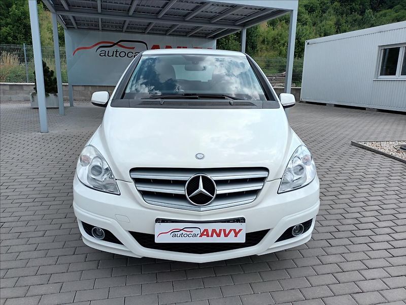 Mercedes-Benz Třídy B 2,0 i,B 200,100kw,TAŽNÉ,VÝHŘEV - fotka 2 z 33