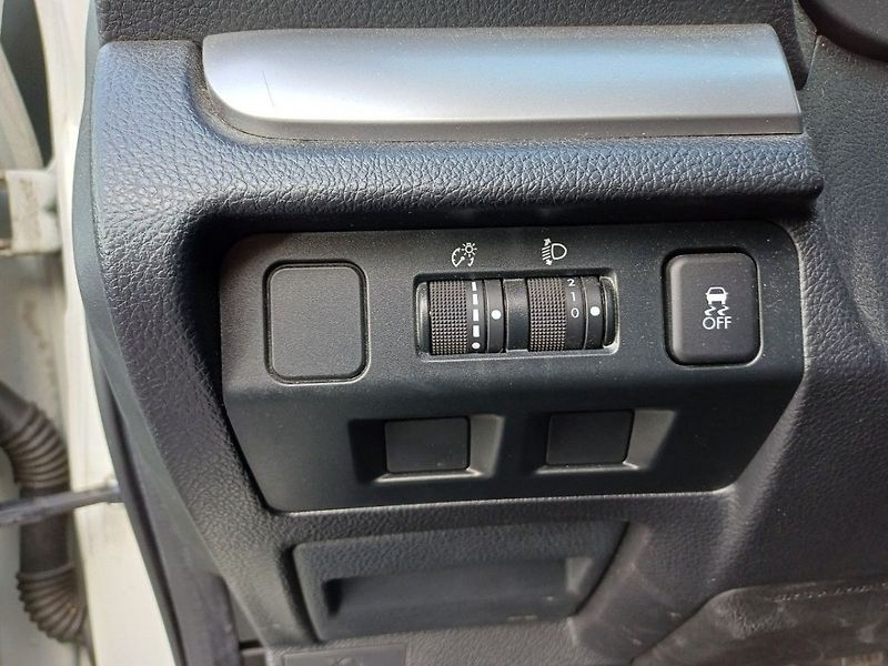 Subaru Forester Active 2,0i 110 kW 6MT 1. maji - fotka 12 z 25