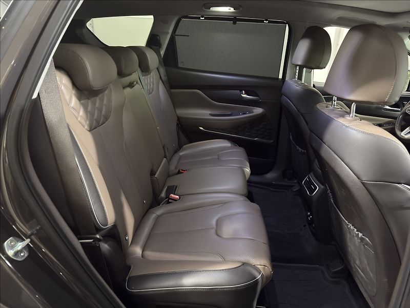 Hyundai Santa Fe 2,2   CRDI 4X4 PREMIUM 360 - fotka 27 z 37