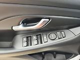 Hyundai i30 1.4 T-GDI/103kW Style Premium - náhled 33