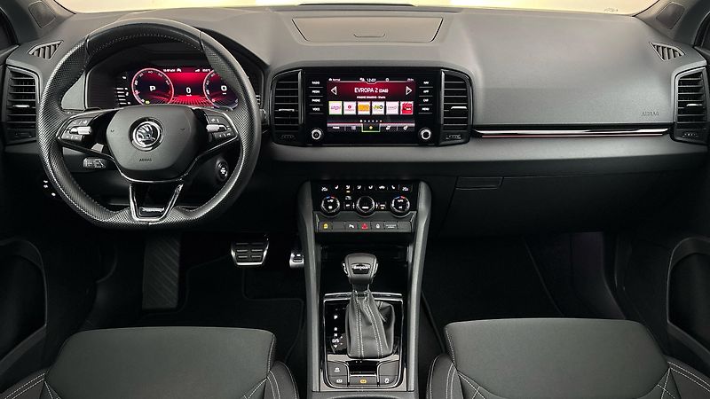 Škoda Karoq 1.5 TSI DSG Sportline - fotka 8 z 27