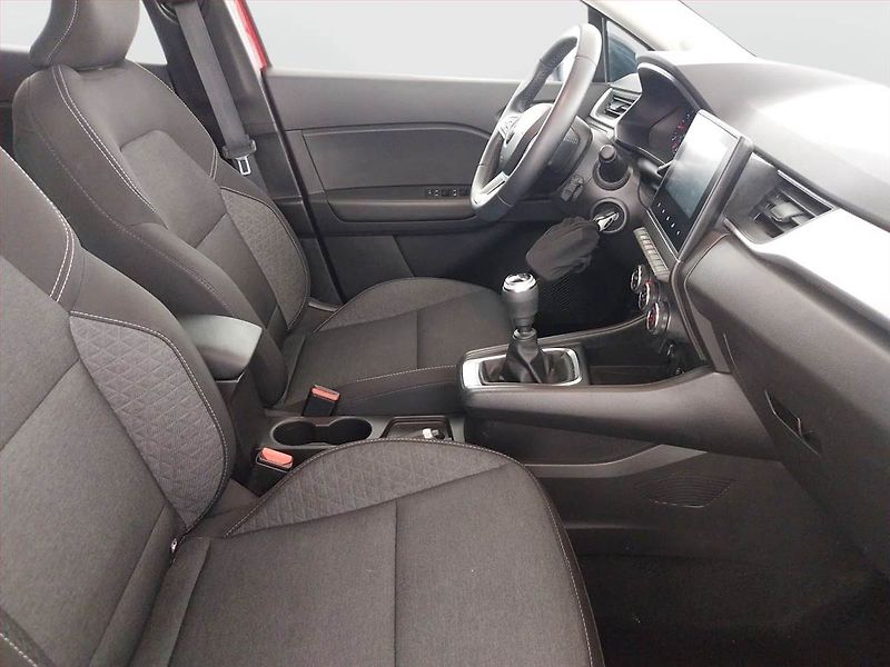 Renault Captur (2023) 1.0 TCe, Tempomat - fotka 9 z 19
