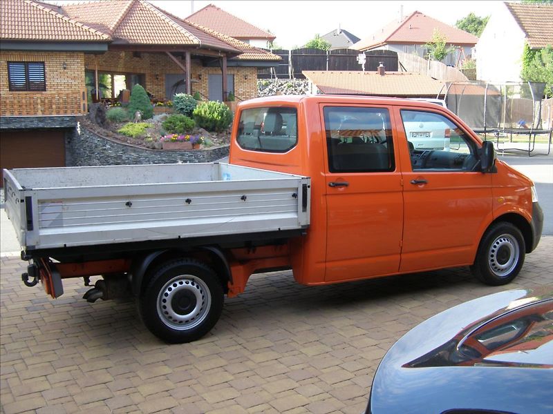 Volkswagen Transporter 1,9   DVOJKABINA 6 MIST - fotka 6 z 27