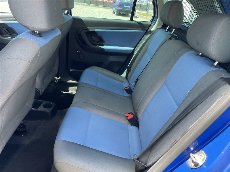 Škoda Fabia 1,4 i 63kw Ambiente ESP Tažné - fotka 8 z 30